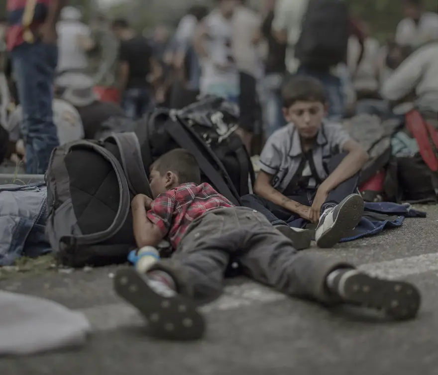 donde-ninos-duermen-fotos-refugiados-sirios-magnus-wennman-1.jpg