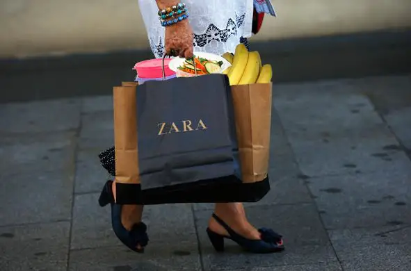 15-cosas-que-siempre-pasan-cuando-compras-en-Zara-13-2