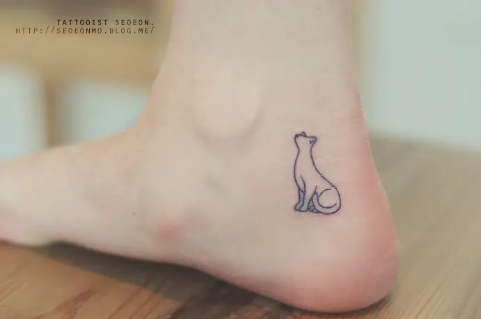 minimalistic-feminine-discreet-tattoo-seoeon-29