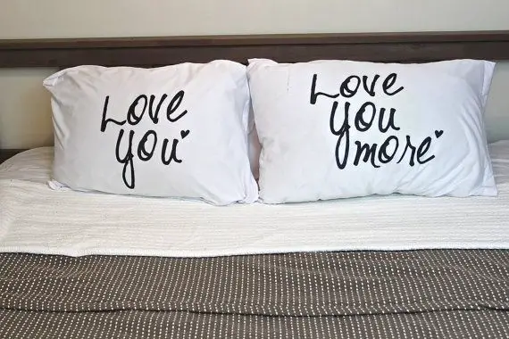 romantic-pillows10