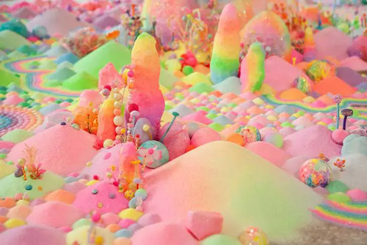 candy-floor-installation-pin-and-pop-tanya-schultz-15
