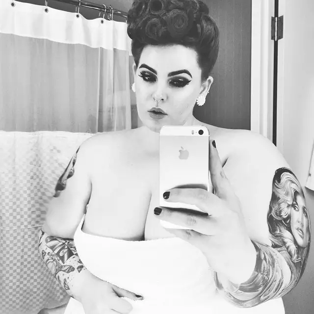 plus-sized-supermodel-tess-holliday-first-photoshoot-milk-modelling-agency-11