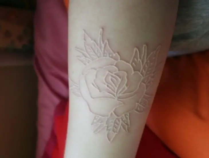 Tatuajes-tinta-blanca-6-730x554