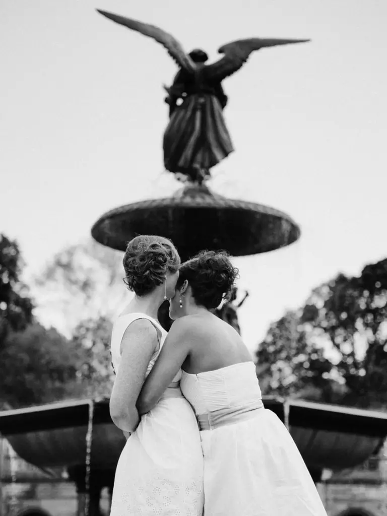 same-sex-wedding-photography-32__880