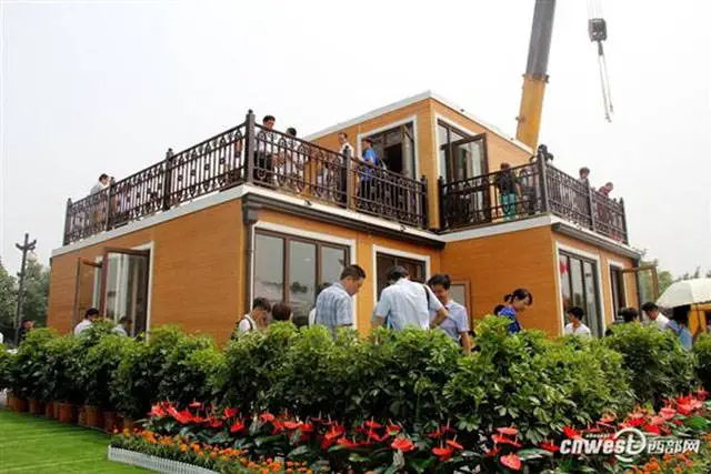 chinese_company_has_found_a_way_to_build_a_house_from_scratch_in_only_3_hours_640_03