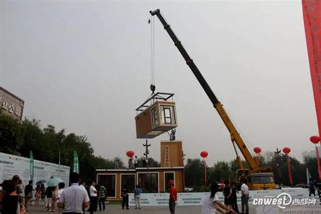chinese_company_has_found_a_way_to_build_a_house_from_scratch_in_only_3_hours_640_16