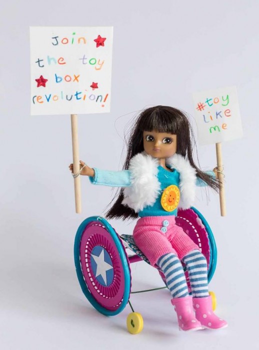 muñecas-con-discapacidad-1-518x700