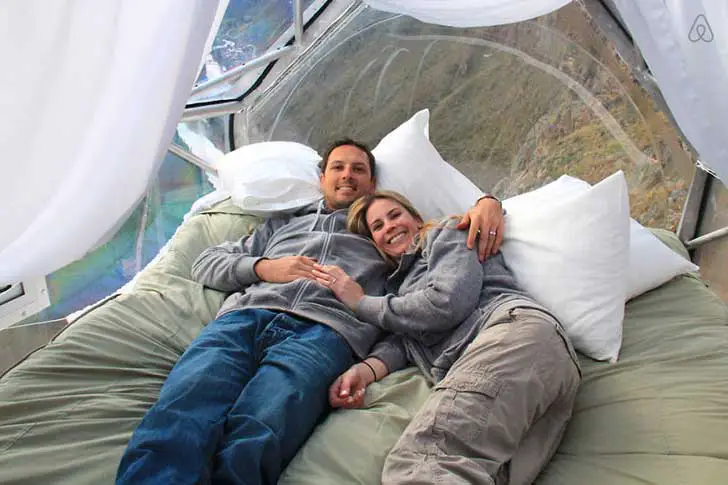 scary-see-through-suspended-pod-hotel-peru-sacred-valley-9