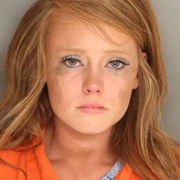 cute_girls_get_arrested_and_they_have_the_sexy_mugshots_to_prove_it_640_26
