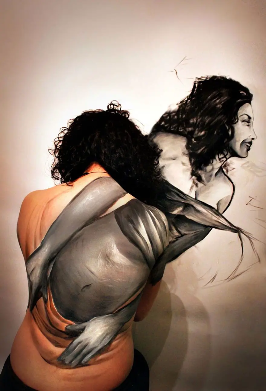 mujer-despedazandose-body-painting-jeampiere-dinamarca-poque-1