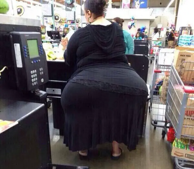you_can_always_trust_walmart_to_bring_out_the_classier_side_of_people_640_28