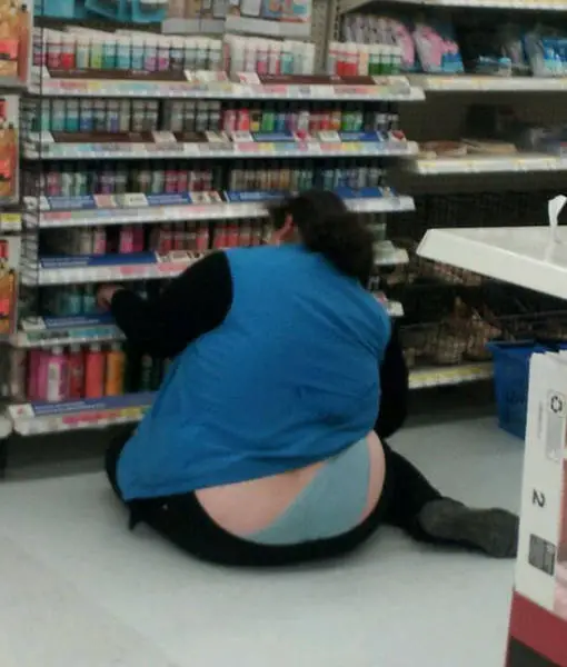 you_can_always_trust_walmart_to_bring_out_the_classier_side_of_people_640_37
