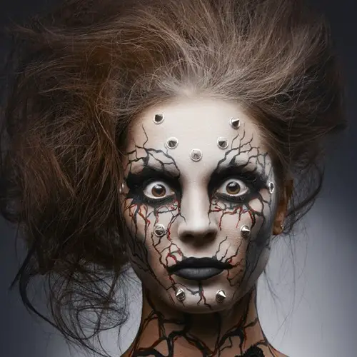 creepy-girl-makeup