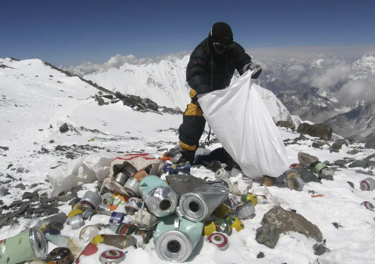 NEPAL-ENVIRONMENT-POLLUTION-EVEREST-FILES