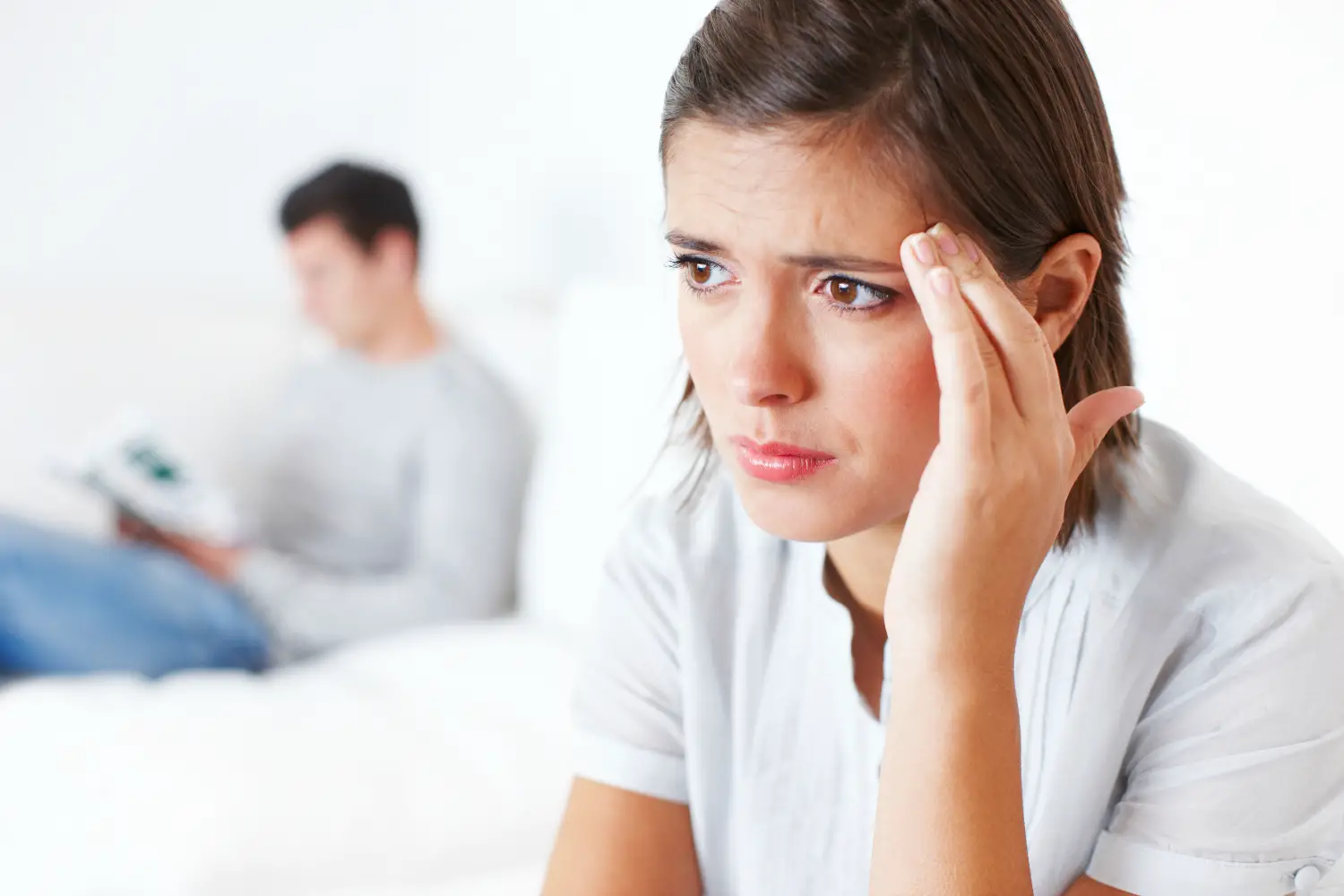 worried-woman-couple-thinking-pregnancy