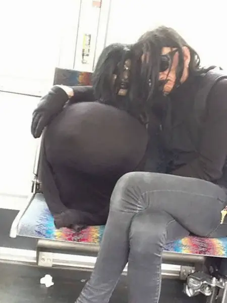 you_can_see_plenty_weirdness_while_commuting_640_10