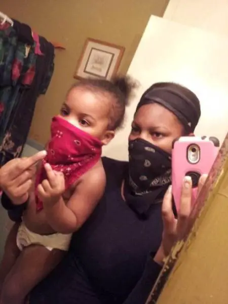 mom_selfie_fails_that_deserve_the_worst_mother_of_the_year_award_640_08