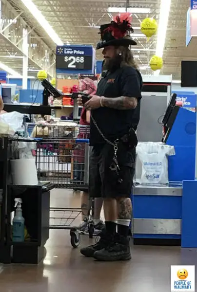 epic_clothing_fails_brought_to_you_by_people_of_walmart_640_06