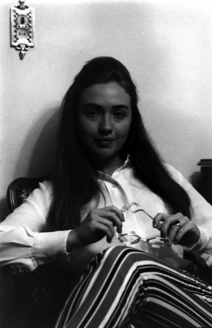 young-hillary-clinton-08