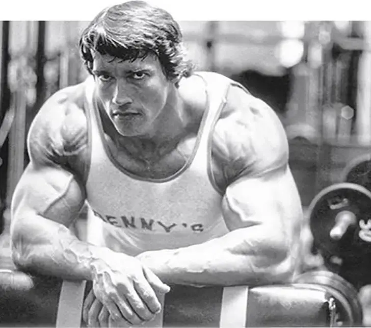 cant-build-muscle-try-this-old-school-arnold-schwarzenegger-trick2
