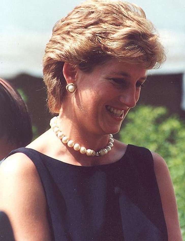 Diana_Princess_of_Wales1-850x1106-2